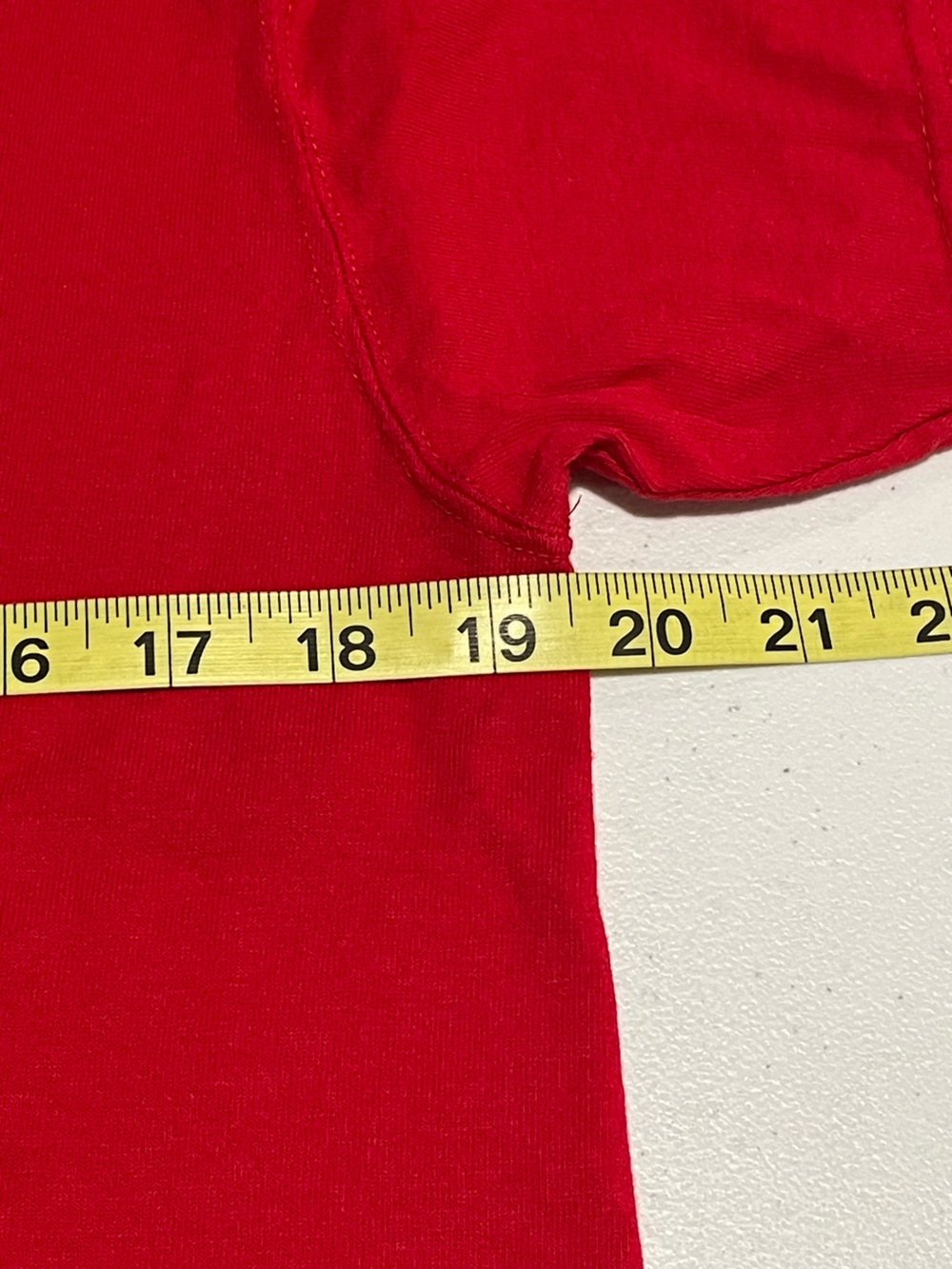 Hot & Cropped! Vintage Harley-Davidson Sz M Bold Red Top Crew Winged Chest Logo - Picture 8 of 9